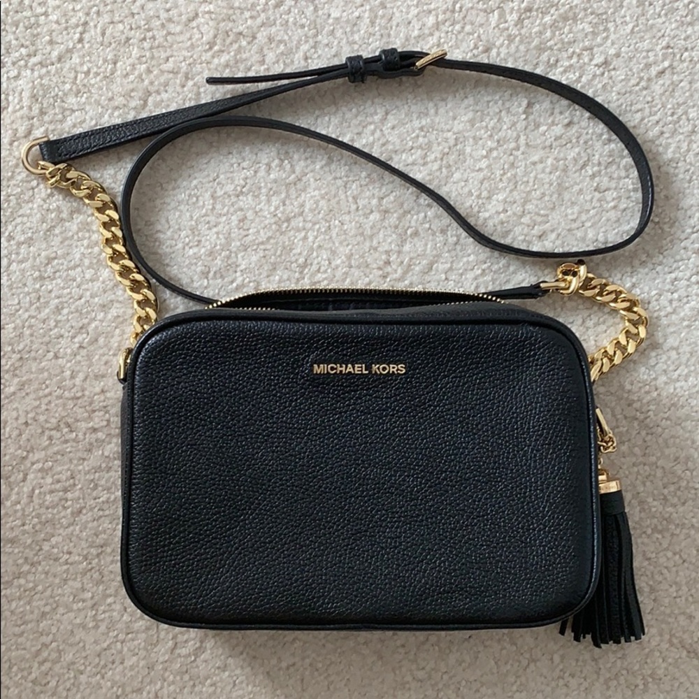 Michael Kors jet set crossbody purse